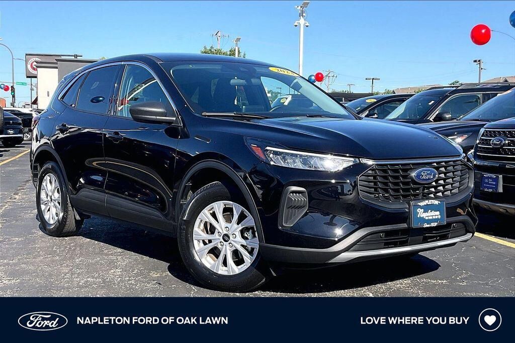 2023 FORD Escape