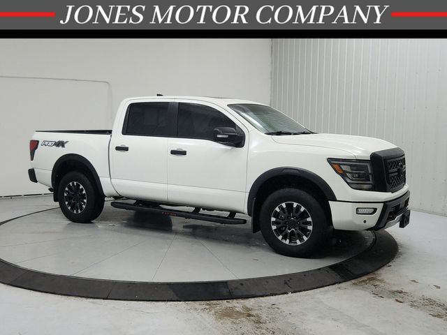 2024 NISSAN Titan