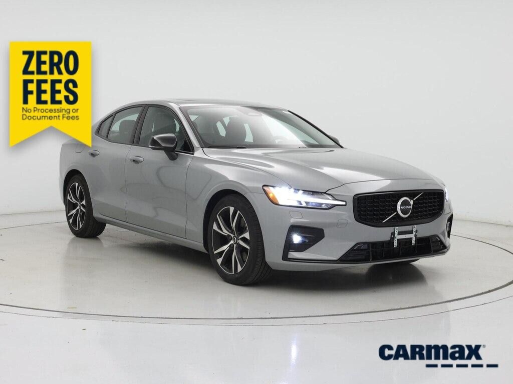 2025 VOLVO S60