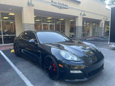 2011 PORSCHE Panamera