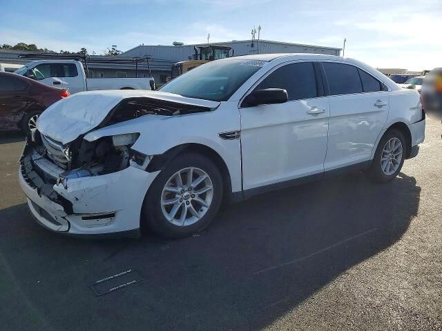 2013 FORD Taurus