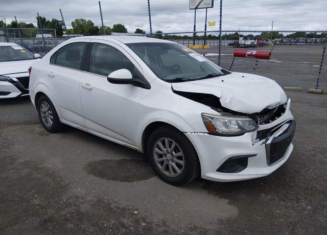 2017 CHEVROLET Sonic