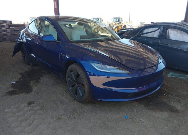 2026 TESLA Model 3