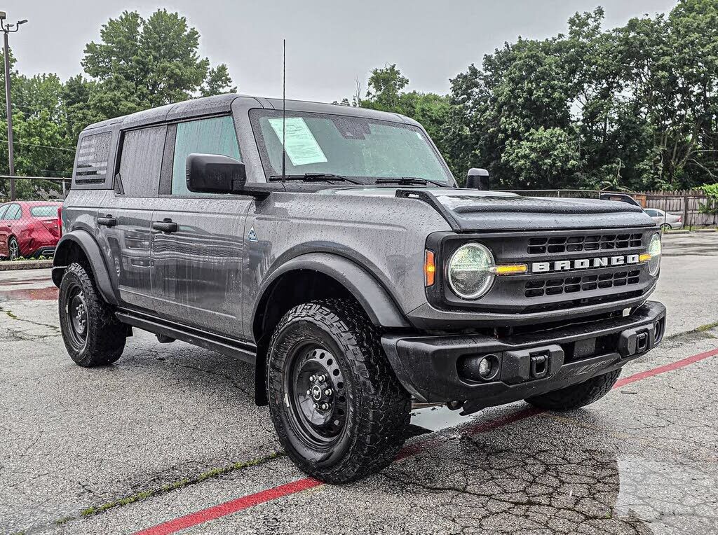 2022 FORD Bronco