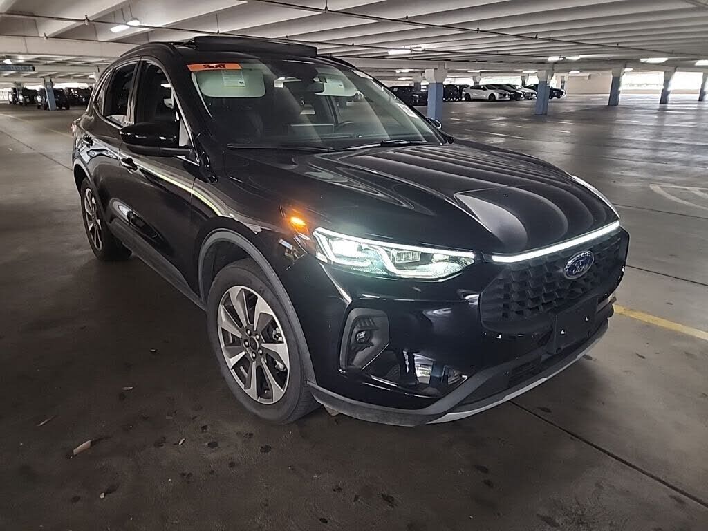 2025 FORD Escape