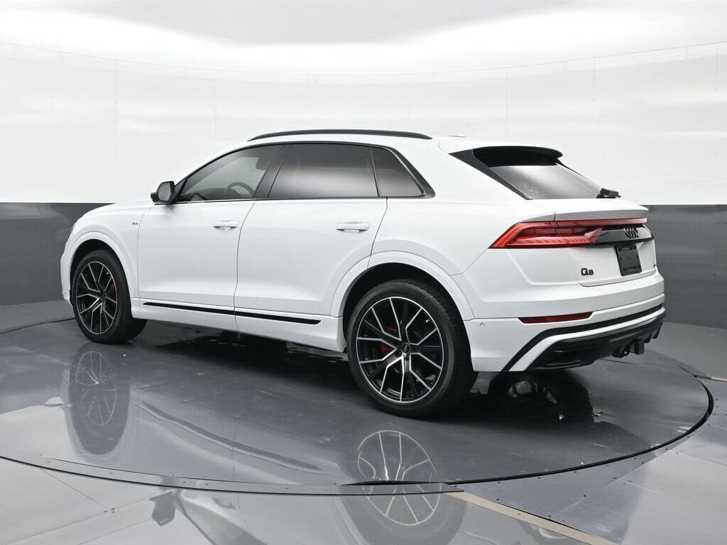 2022 Audi Q8