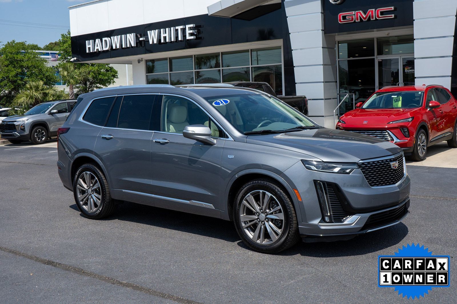 2021 CADILLAC XT6