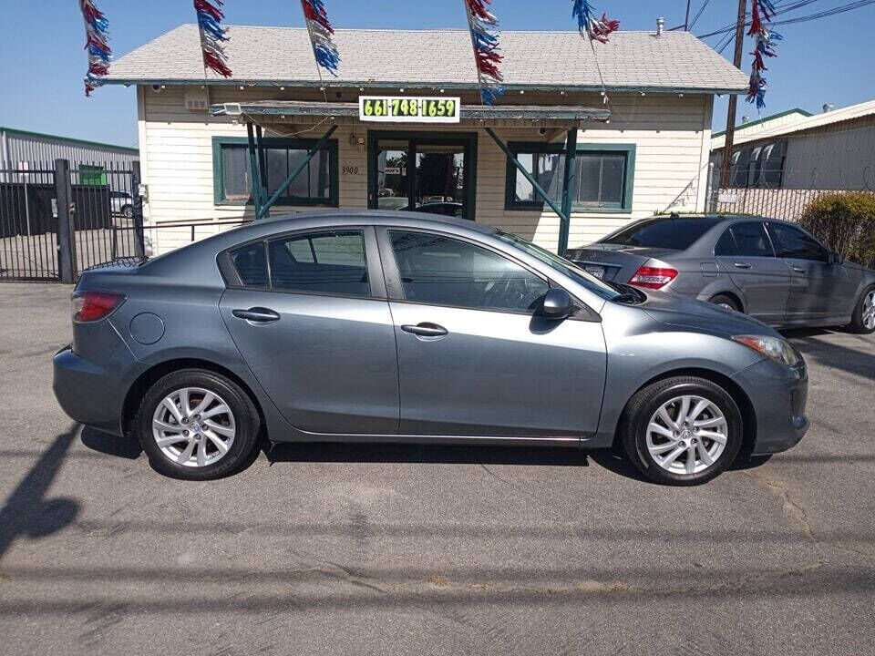 2012 MAZDA Mazda3