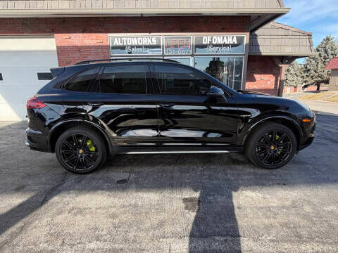 2017 PORSCHE Cayenne
