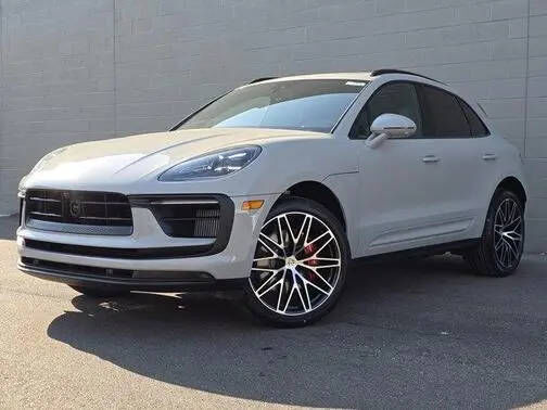 2026 PORSCHE Macan