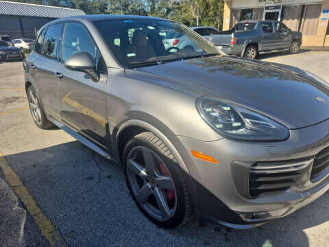 2017 PORSCHE Cayenne