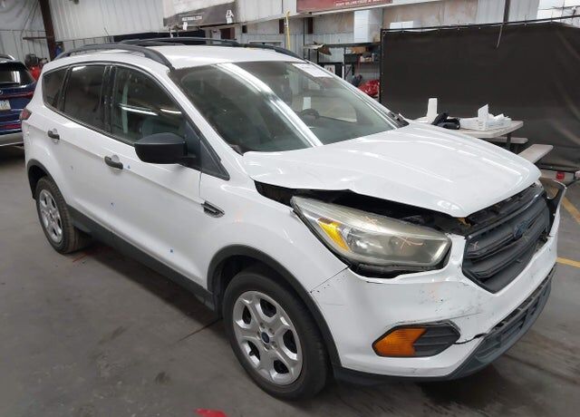 2017 FORD Escape