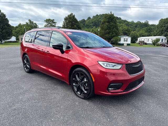 2025 CHRYSLER Pacifica