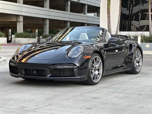 2024 PORSCHE 911