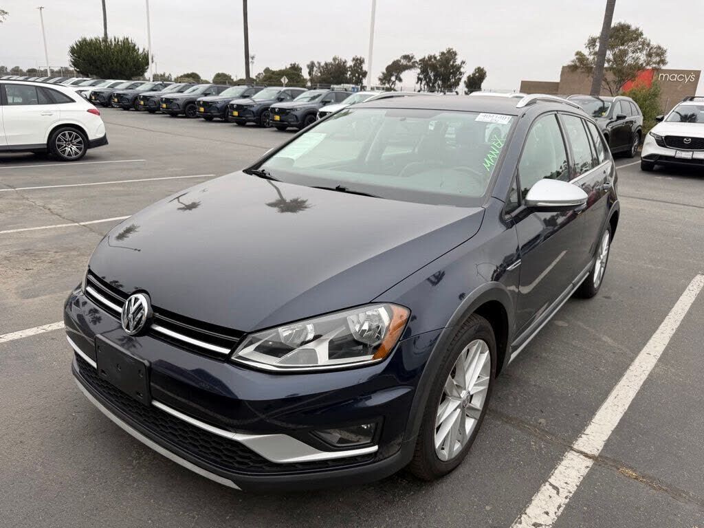 2017 VOLKSWAGEN Golf Alltrack