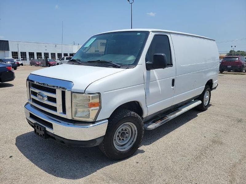 2013 FORD E-250