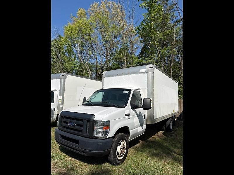 2019 FORD E-350