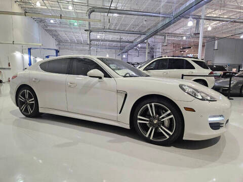 2010 PORSCHE Panamera