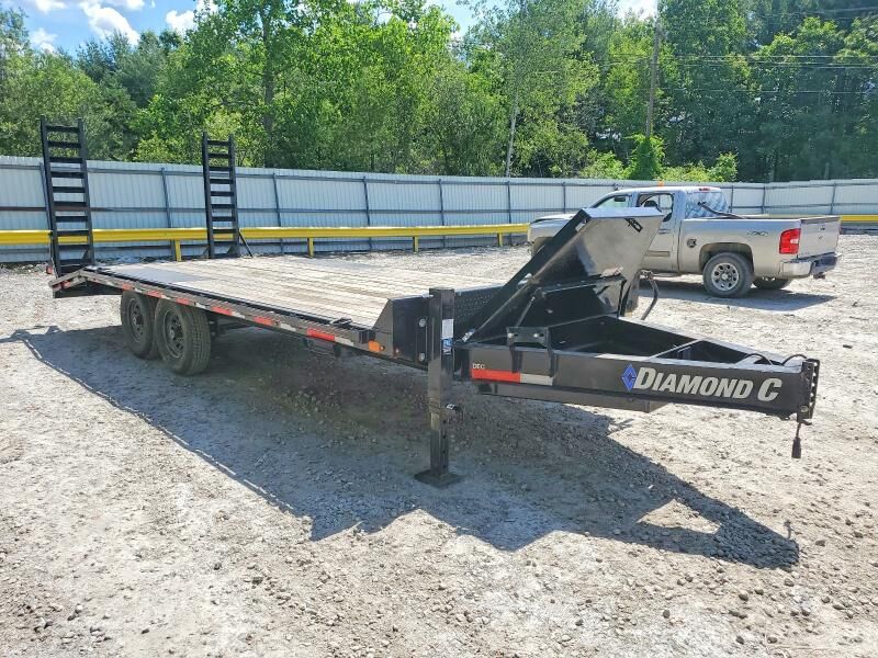 2022 DIAMOND C TRAILER MFG. Diamond C Trailer Mfg.