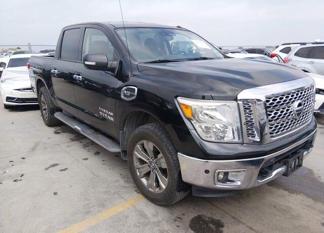 2017 NISSAN Titan