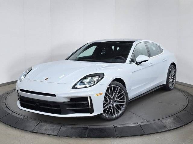 2025 PORSCHE Panamera