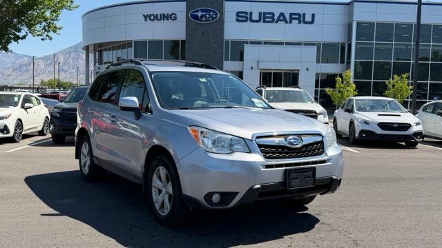 2016 SUBARU Forester