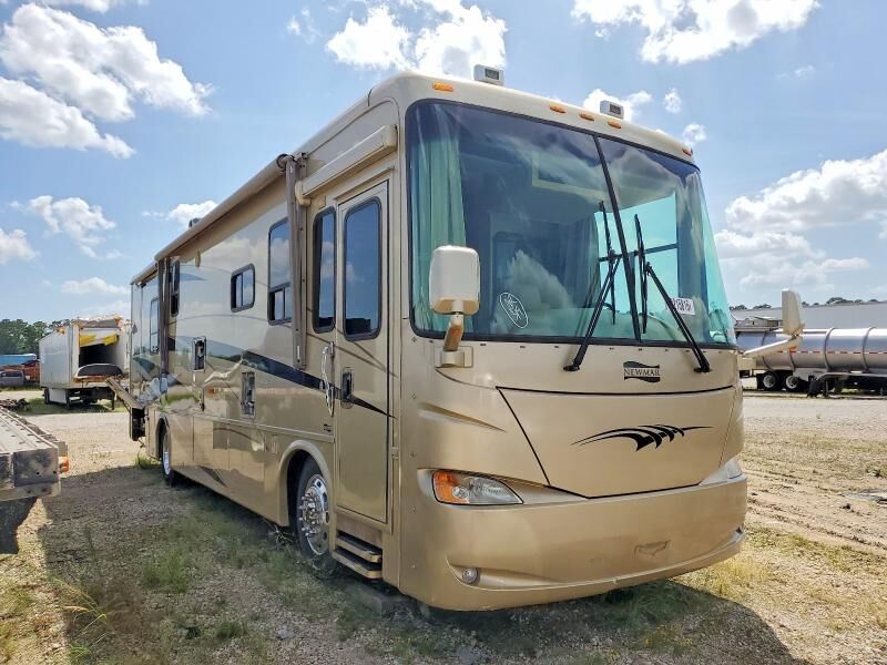 2006 FREIGHTLINER XC Raised Rail Rear Engine Motor Home Chassis