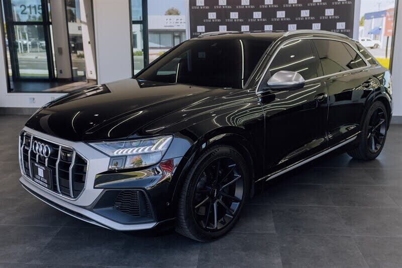 2021 AUDI SQ8