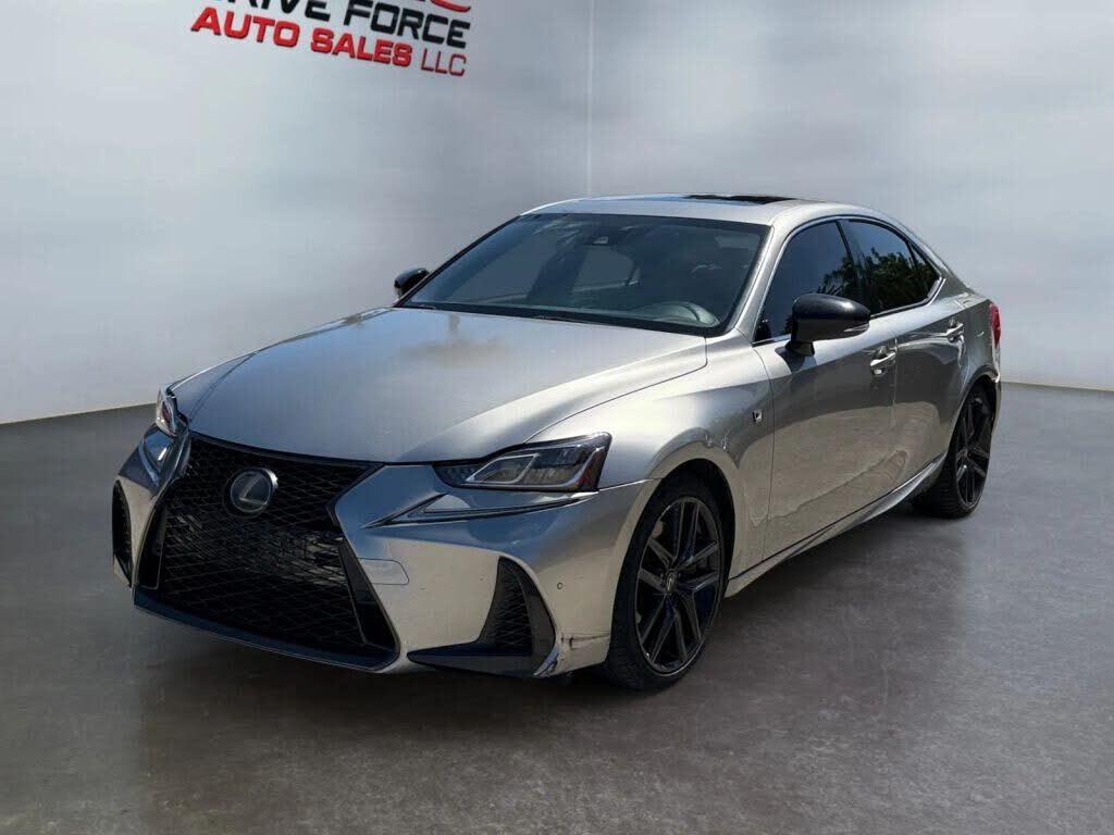 2019 LEXUS IS