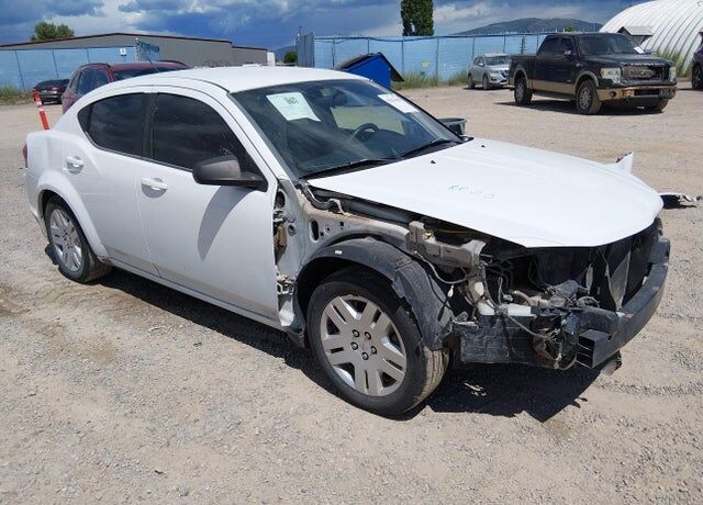 2013 DODGE Avenger
