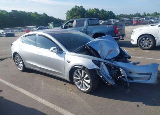 2018 TESLA Model 3