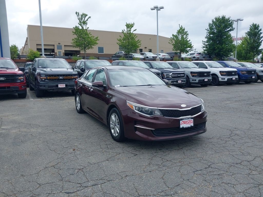 2017 KIA Optima