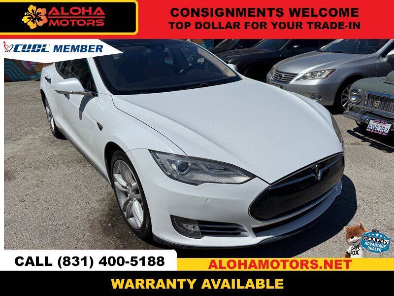 2015 TESLA Model S