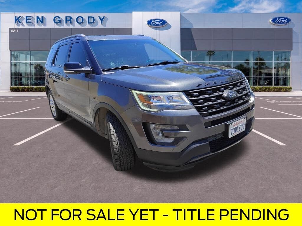 2017 FORD Explorer