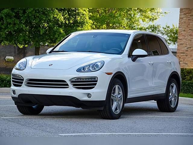 2014 PORSCHE Cayenne