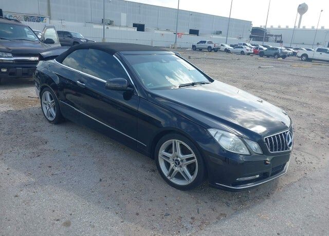 2013 MERCEDES-BENZ E-Class