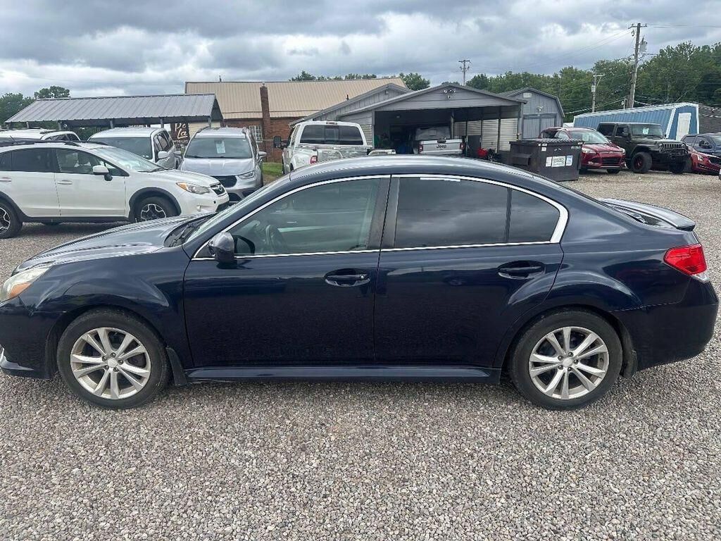 2013 SUBARU Legacy
