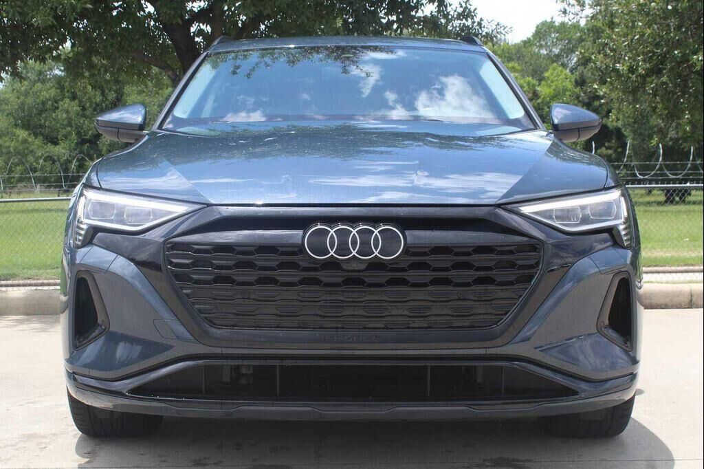 2024 Audi Q8