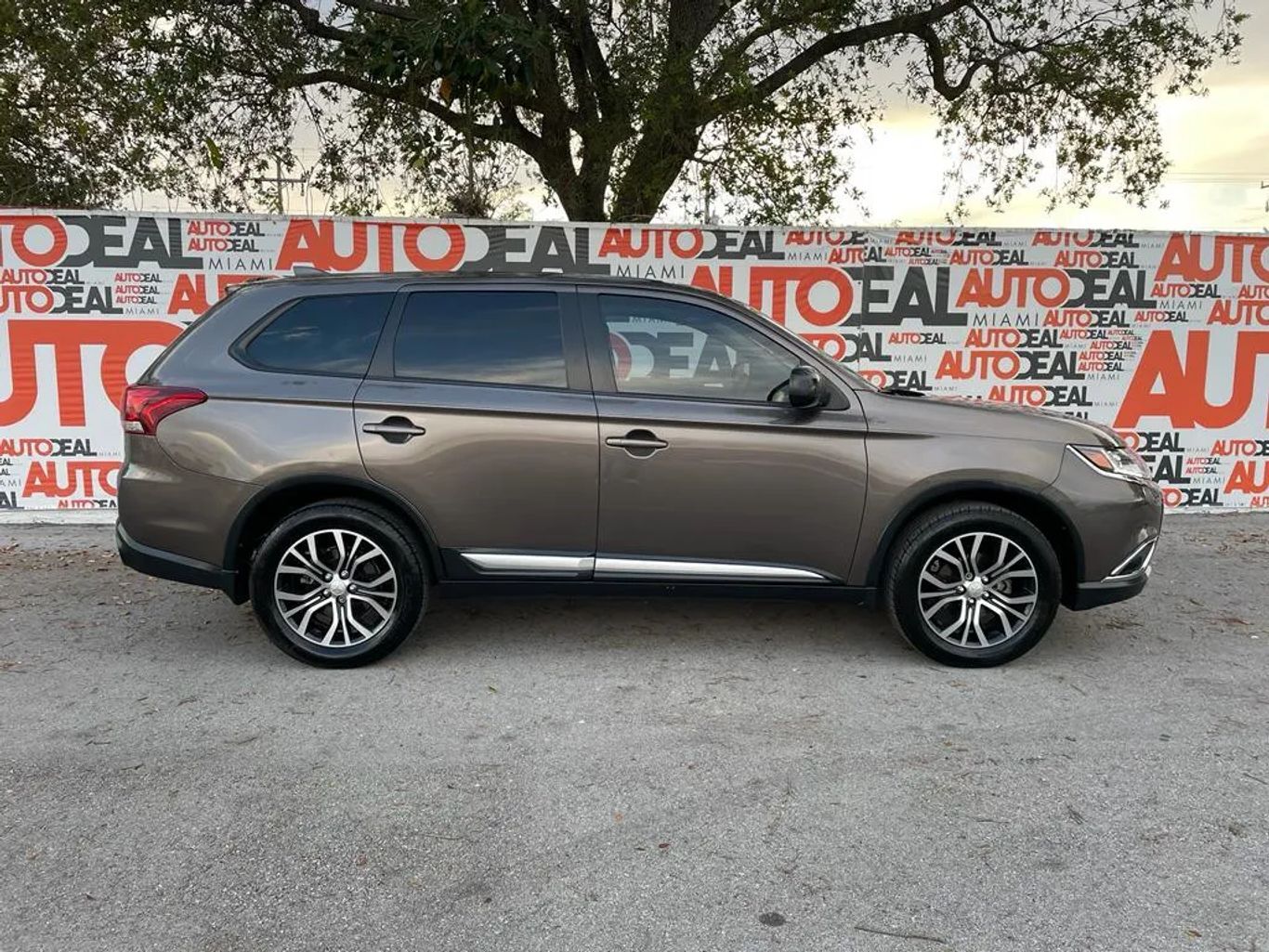 2018 MITSUBISHI Outlander