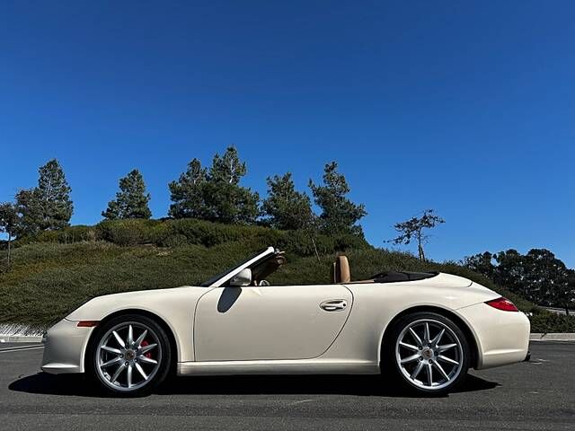 2012 PORSCHE 911
