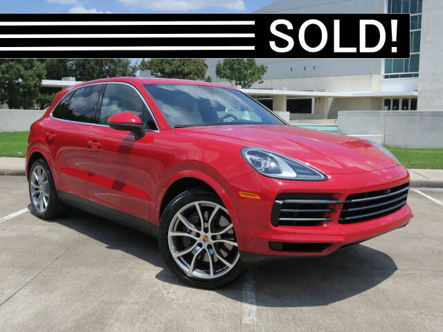 2022 PORSCHE Cayenne