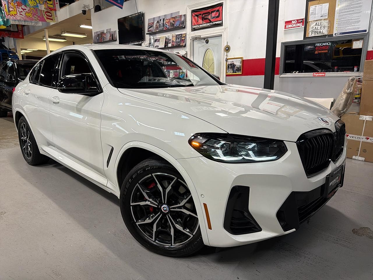2023 BMW X4