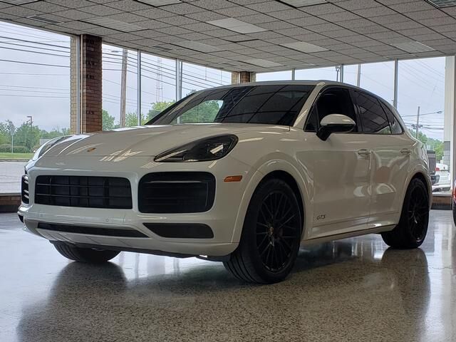 2023 PORSCHE Cayenne