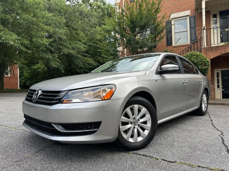 2014 VOLKSWAGEN Passat