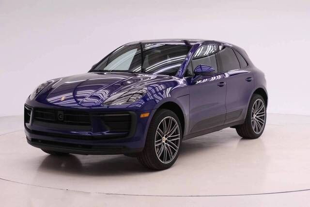 2026 PORSCHE Macan