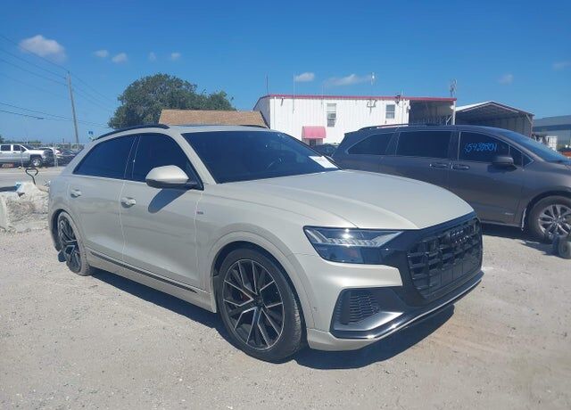 2022 AUDI Q8