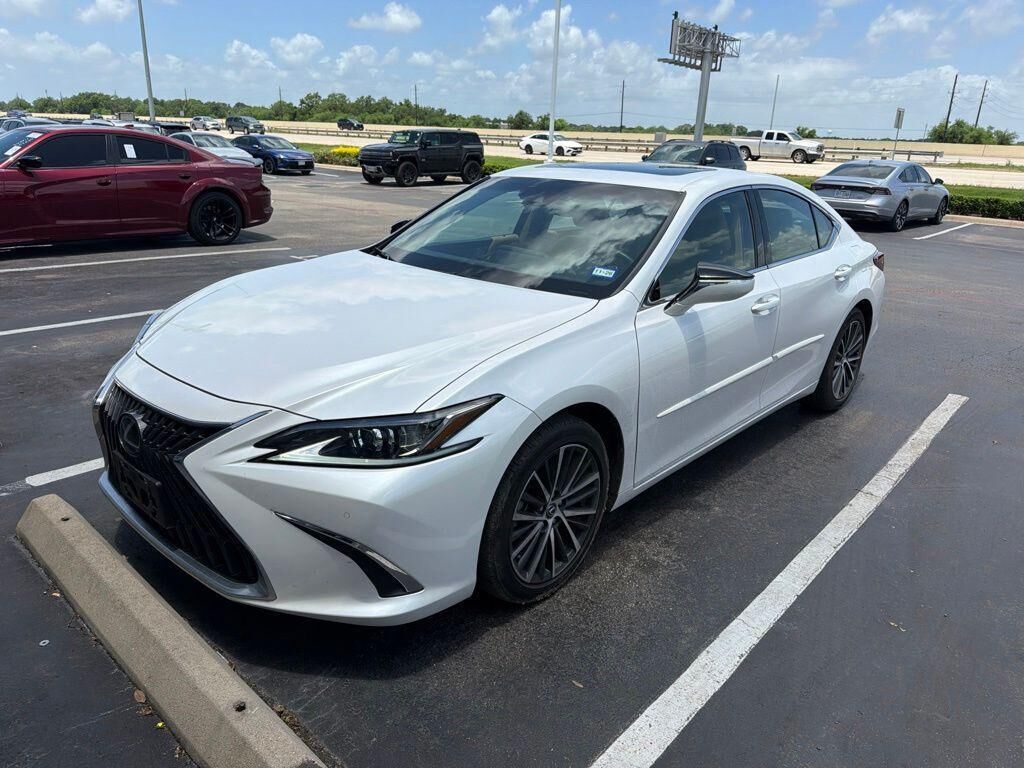 2023 LEXUS ES