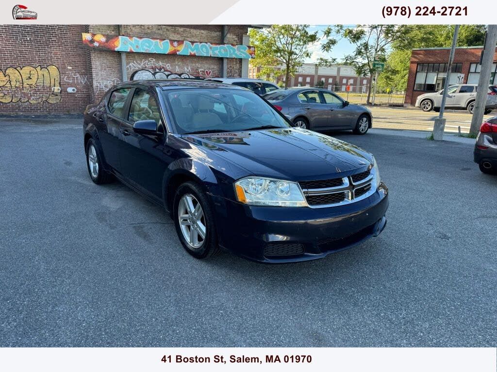2012 DODGE Avenger