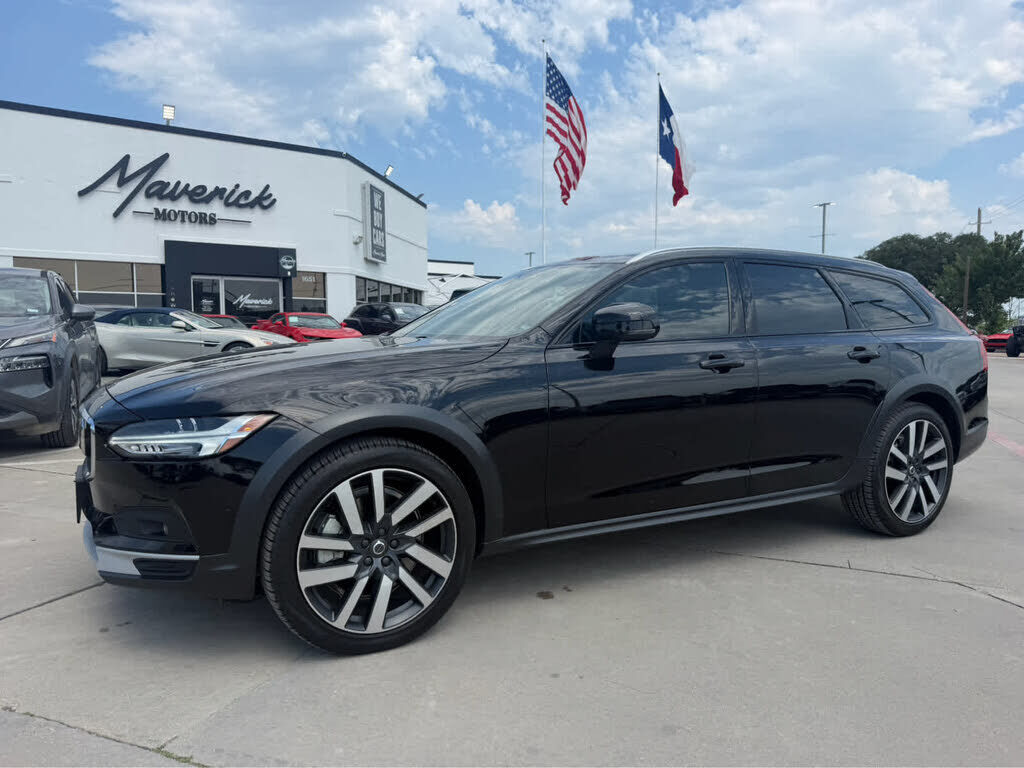 2025 VOLVO V90CC