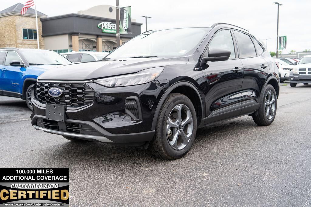 2025 FORD Escape
